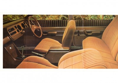 Granada GXL Interior With Optional Fabric Upholstery